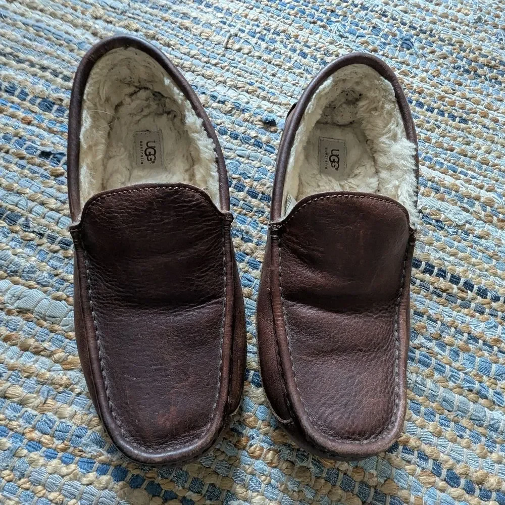 UGG Brown Leather Shearling Lined Loafers 11 Slippers Moccasin Sheepskin Warm Co